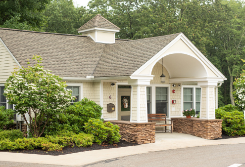 WHITE OAK COTTAGES